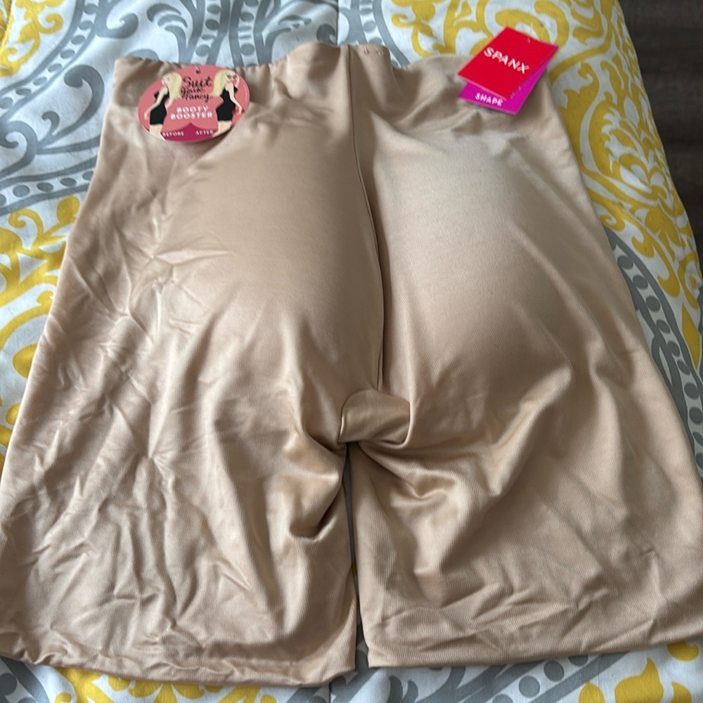 Spanx Booty Booster NWT Medium nude